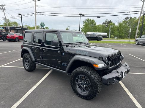 Used 2025 Jeep Wrangler Unlimited Sport S 4xe AWD/4WD image 4
