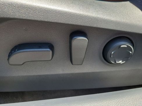 Certified 2025 Subaru Outback Touring XT AWD/4WD image 17