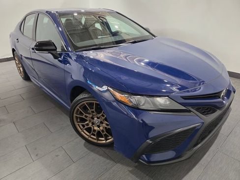 Used 2024 Toyota Camry SE w/ Convenience Package FWD image 7