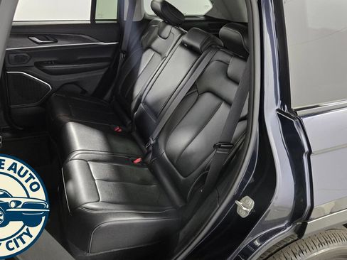 Used 2023 Jeep Grand Cherokee 4WD 4xe image 33