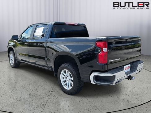 Used 2021 Chevrolet Silverado 1500 LT AWD/4WD image 4