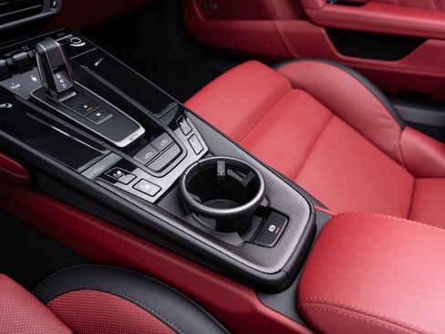 Certified 2025 Porsche 911 Targa 4 GTS AWD/4WD image 20