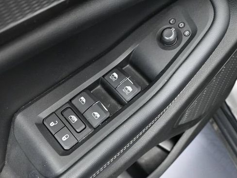 Used 2023 Jeep Grand Cherokee Altitude AWD/4WD image 20