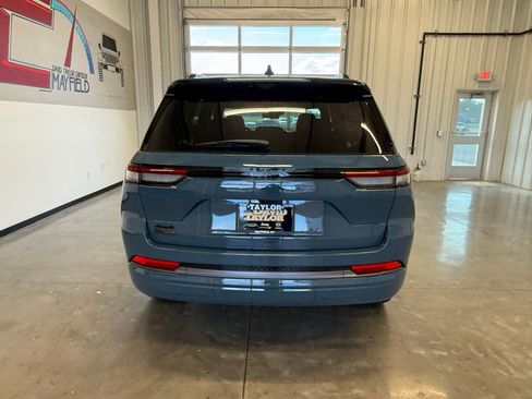 New 2026 Jeep Grand Cherokee Limited AWD/4WD image 5