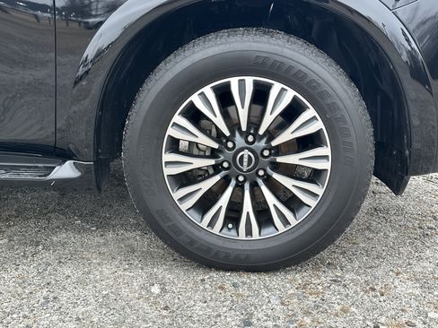 Used 2022 Nissan Armada SL w/ Midnight Edition Package image 12