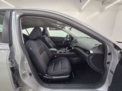 Used 2024 Nissan Altima 2.5 S FWD image 22