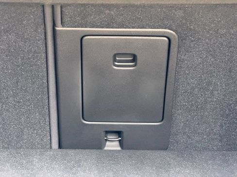 Certified 2023 Volvo C40 P8 Recharge Plus AWD/4WD image 28