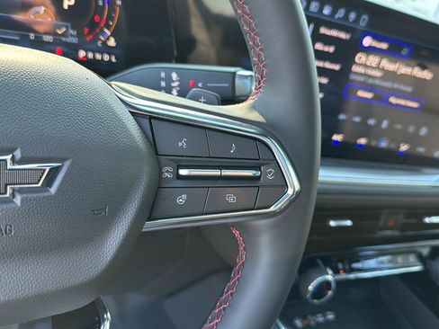 New 2026 Chevrolet Suburban RST image 19