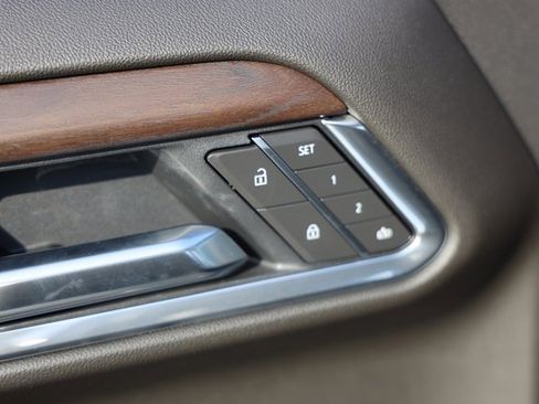 New 2026 GMC Sierra 1500 SLT image 17