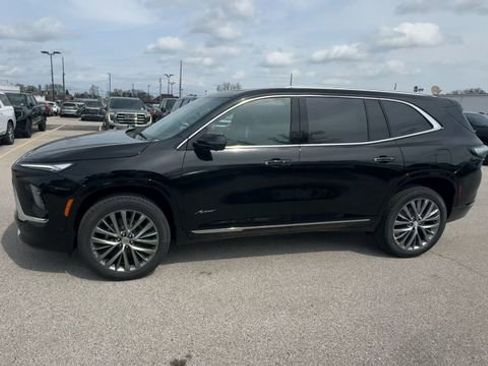 New 2026 Buick Enclave Avenir w/ Super Cruise Package AWD/4WD image 4