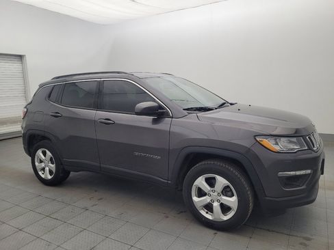 Used 2020 Jeep Compass Latitude w/ Cold Weather Group AWD/4WD image 11