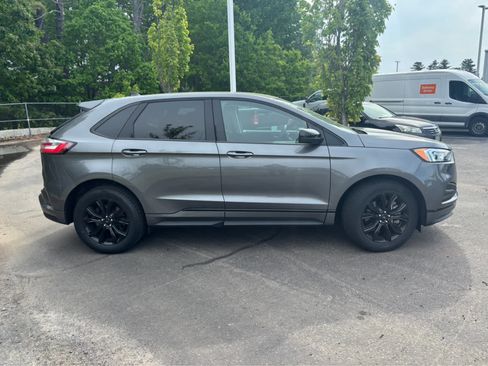Used 2023 Ford Edge SE w/ Black Appearance Package AWD/4WD image 4
