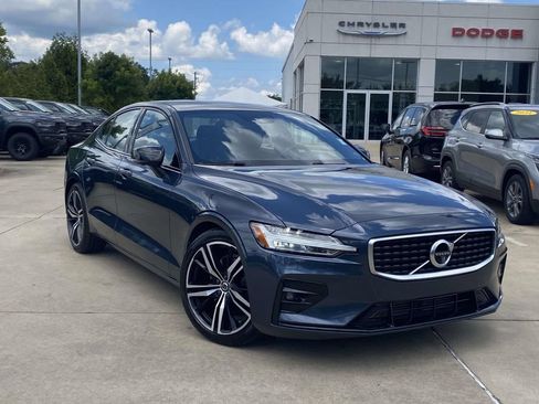 Used 2020 Volvo S60 T5 R-Design w/ Advanced Package FWD image 36