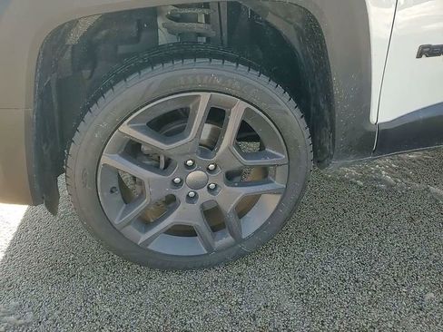 Used 2019 Jeep Renegade Limited w/ Quick Order Package 22P image 16