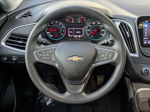 Used 2023 Chevrolet Malibu LT image 13