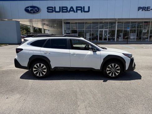 Used 2024 Subaru Outback Limited AWD/4WD image 2