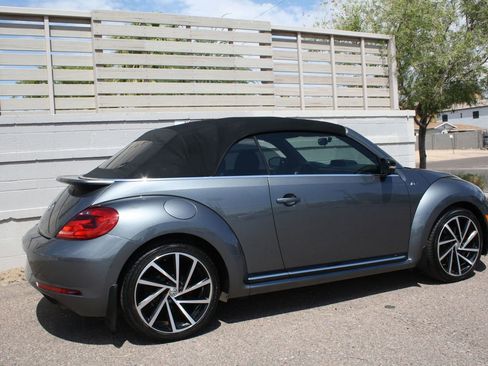 Used 2014 Volkswagen Beetle R-Line image 3