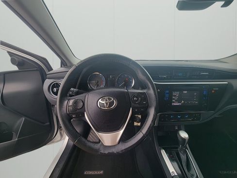 Used 2017 Toyota Corolla SE w/ Carpet Mat Package (TMS) image 13