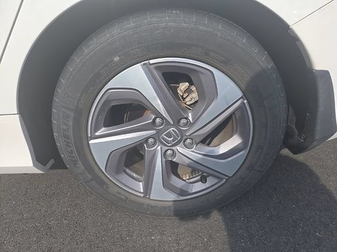 Used 2020 Honda Insight EX image 6