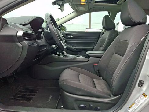 Used 2024 Nissan Altima 2.5 SV w/ SV Premium Package FWD image 14