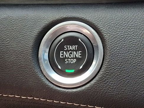 Used 2022 Cadillac Escalade ESV Sport w/ LPO, ONYX Package AWD/4WD image 24