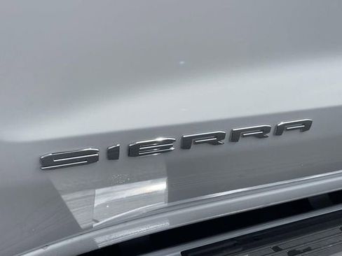 New 2026 GMC Sierra 1500 SLT w/ SLT Premium Plus Package AWD/4WD image 7