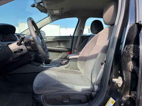 Used 2011 Chevrolet Impala LS image 2