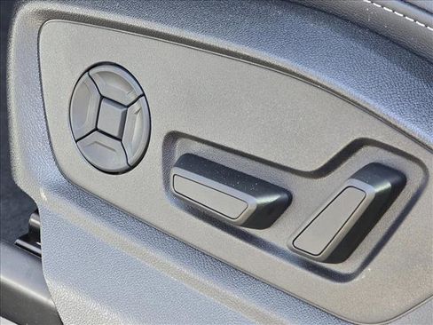 New 2026 Audi Q8 Premium image 14