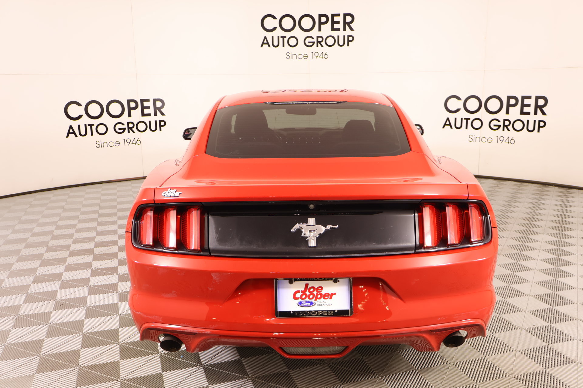 Used 2016 Ford Mustang Coupe RWD image 19