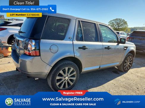 Used 2014 Land Rover LR2 AWD/4WD image 4