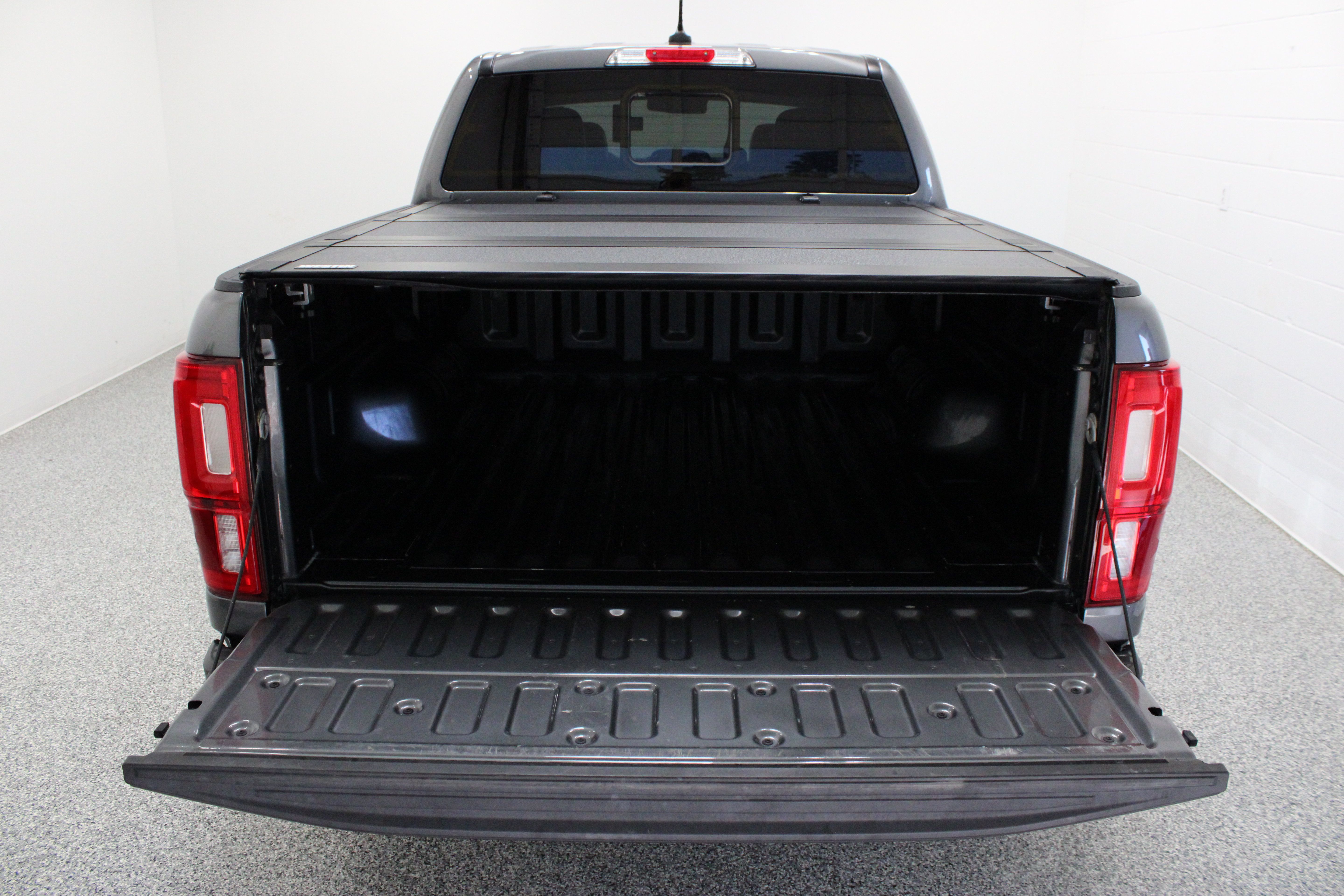 Used 2022 Ford Ranger Lariat w/ Tremor Off-Road Package AWD/4WD image 9