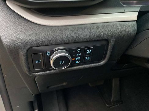 Used 2023 Ford Explorer XLT w/ Equipment Group 202A image 17