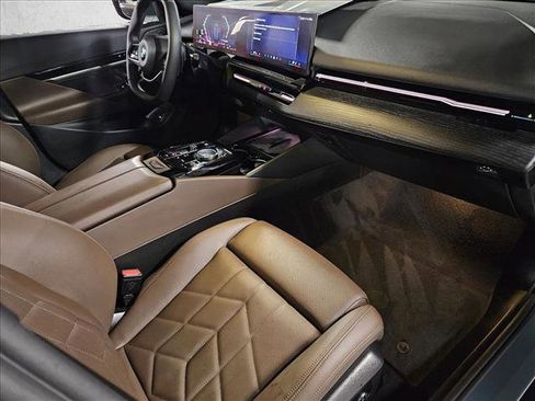 Certified 2025 BMW 530i xDrive image 21