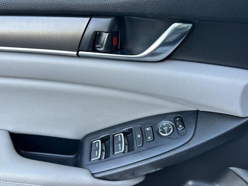 Certified 2020 Honda Accord LX image 10