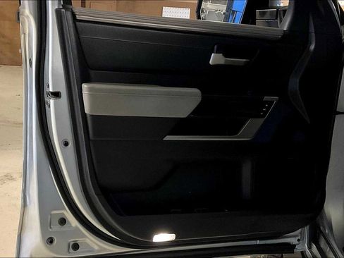 Used 2022 Toyota Tundra Limited image 40