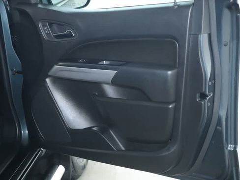 Used 2020 Chevrolet Colorado LT w/ LT Convenience Package image 32