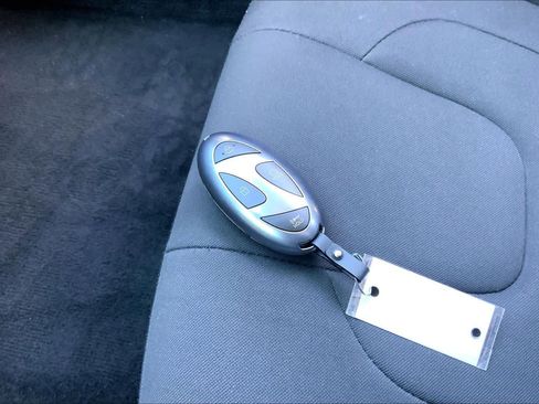 Used 2024 Hyundai Elantra SEL FWD image 15