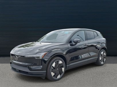 New 2025 Volvo EX30 Plus w/ Climate Package