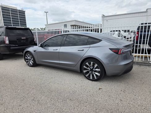 Used 2025 Tesla Model 3 Long Range RWD image 4