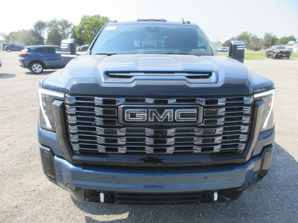 New 2026 GMC Sierra 3500 Denali Ultimate AWD/4WD image 12