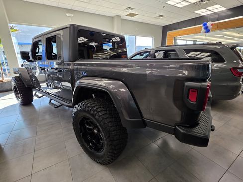 New 2026 Jeep Gladiator Sport AWD/4WD image 3