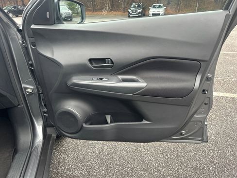 Used 2024 Nissan Kicks S image 14