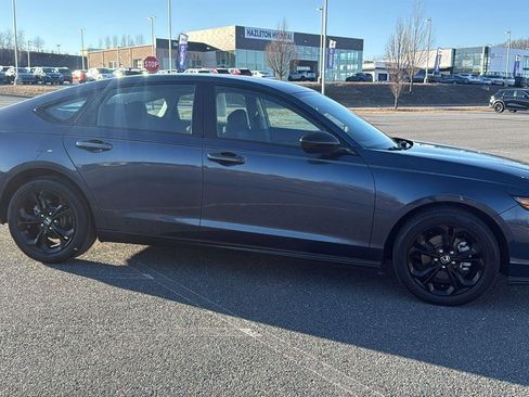 Used 2025 Honda Accord SE image 3