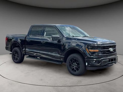 New 2026 Ford F150 XLT w/ Equipment Group 302A MID AWD/4WD image 3