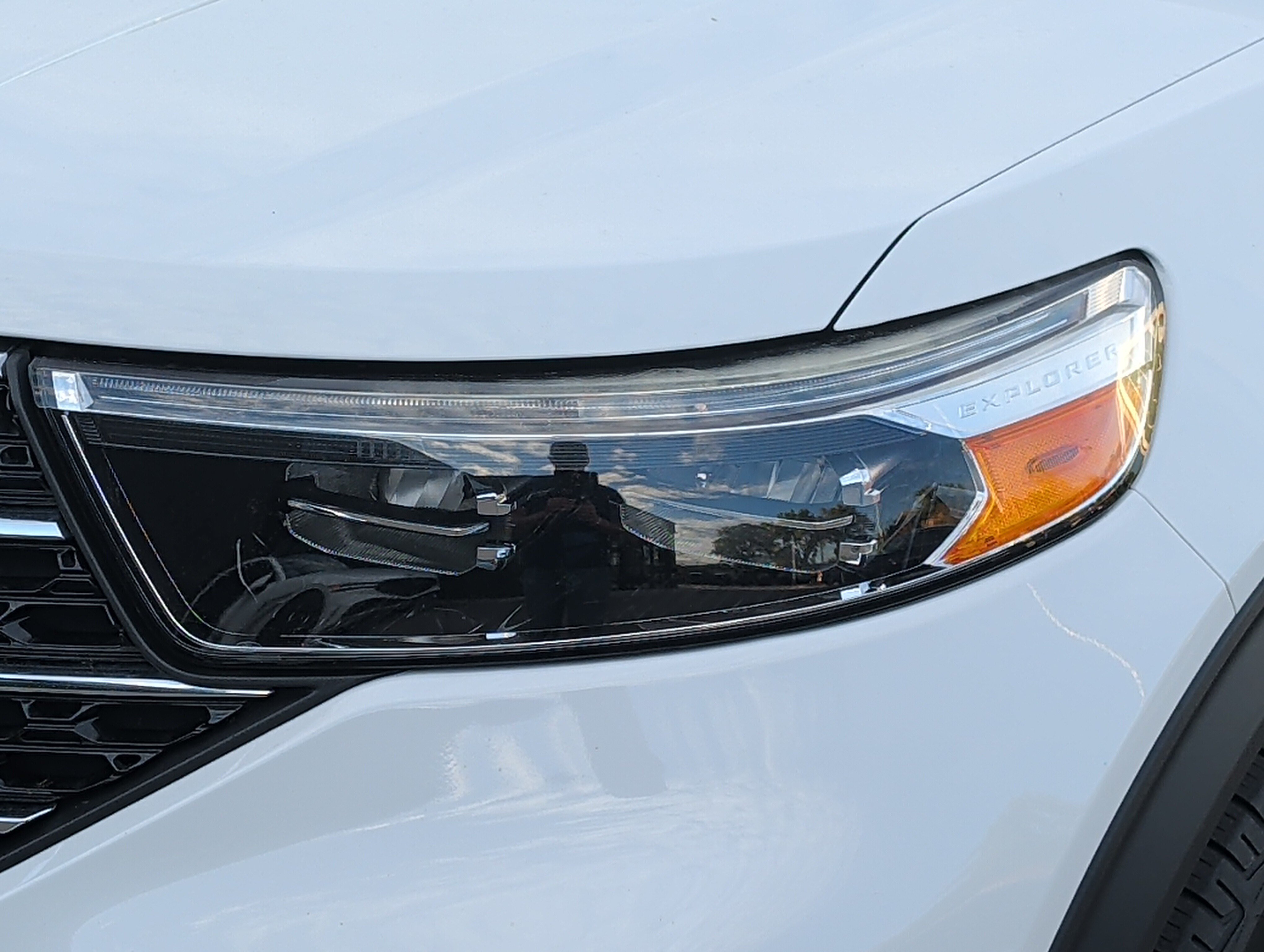 Used 2020 Ford Explorer XLT AWD/4WD image 16