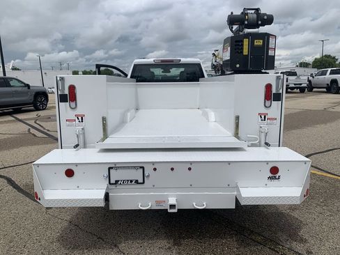 New 2024 GMC Sierra 3500 Pro w/ Fleet Convenience Package AWD/4WD image 7