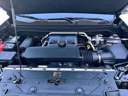 Used 2025 Chevrolet Colorado ZR2 w/ ZR2 Bison Edition image 11