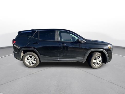 Used 2024 GMC Terrain SLE image 5