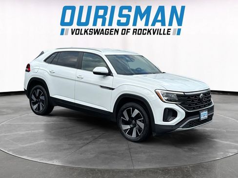 Used 2024 Volkswagen Atlas Cross Sport SE AWD/4WD image 1