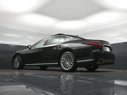Certified 2024 Lexus LS 500 w/ Interior Upgrade Package RWD image 40